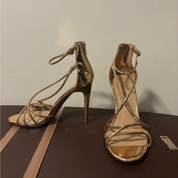 Zigi Soho “Blaker” Strappy Rose Gold Heels - Picture 2 of 7